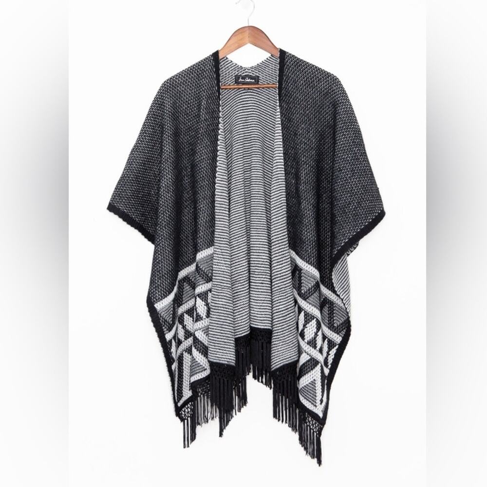 Sam Edelman Ruana Poncho L Black White Fringe Southwestern Aztec Boho Wrap